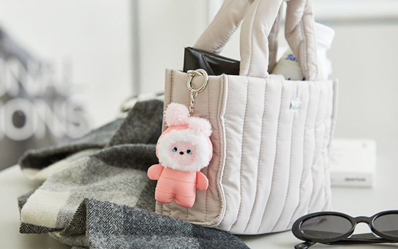 Line Friends BTS Jungkook Merch BT21 Minini Cooky in Puffer Keychain